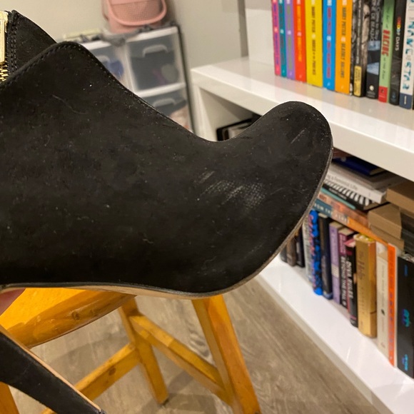 “Call it Spring” 7.5 size woman’s black boot heels - Picture 5 of 6